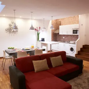 https://happily-ever-lisbon.hotels-lisbon-portugal.com